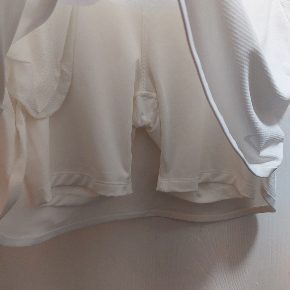 Nike Dri-Fit Women's New Without The Tag White Skorts Size M - Picture 5 of 10